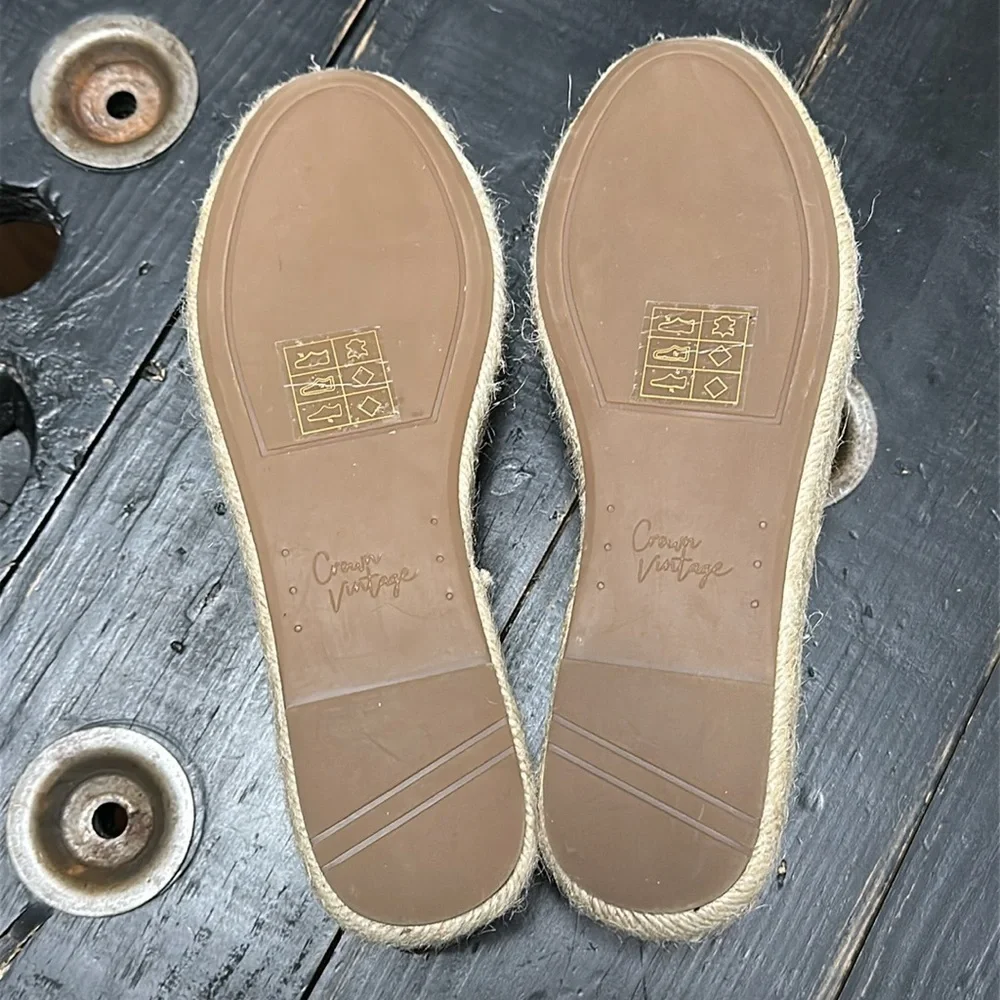 Crown shimmer feminine